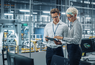 Platforma e-learningowa dla firm – jak zamienić szkolenia w przewagę konkurencyjną? 