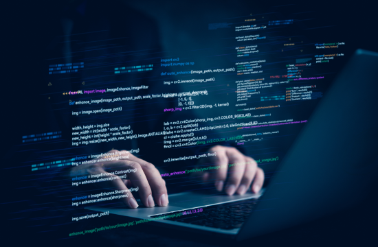 Eksperci wykonują audyt platformy B2B